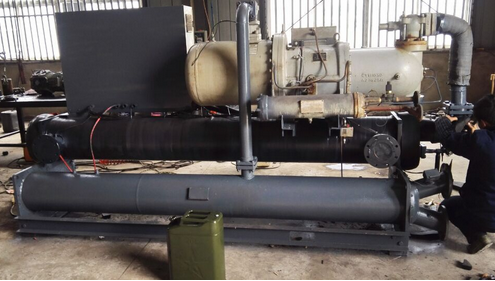 雙螺桿式冷水機(jī)組更換蒸發(fā)器